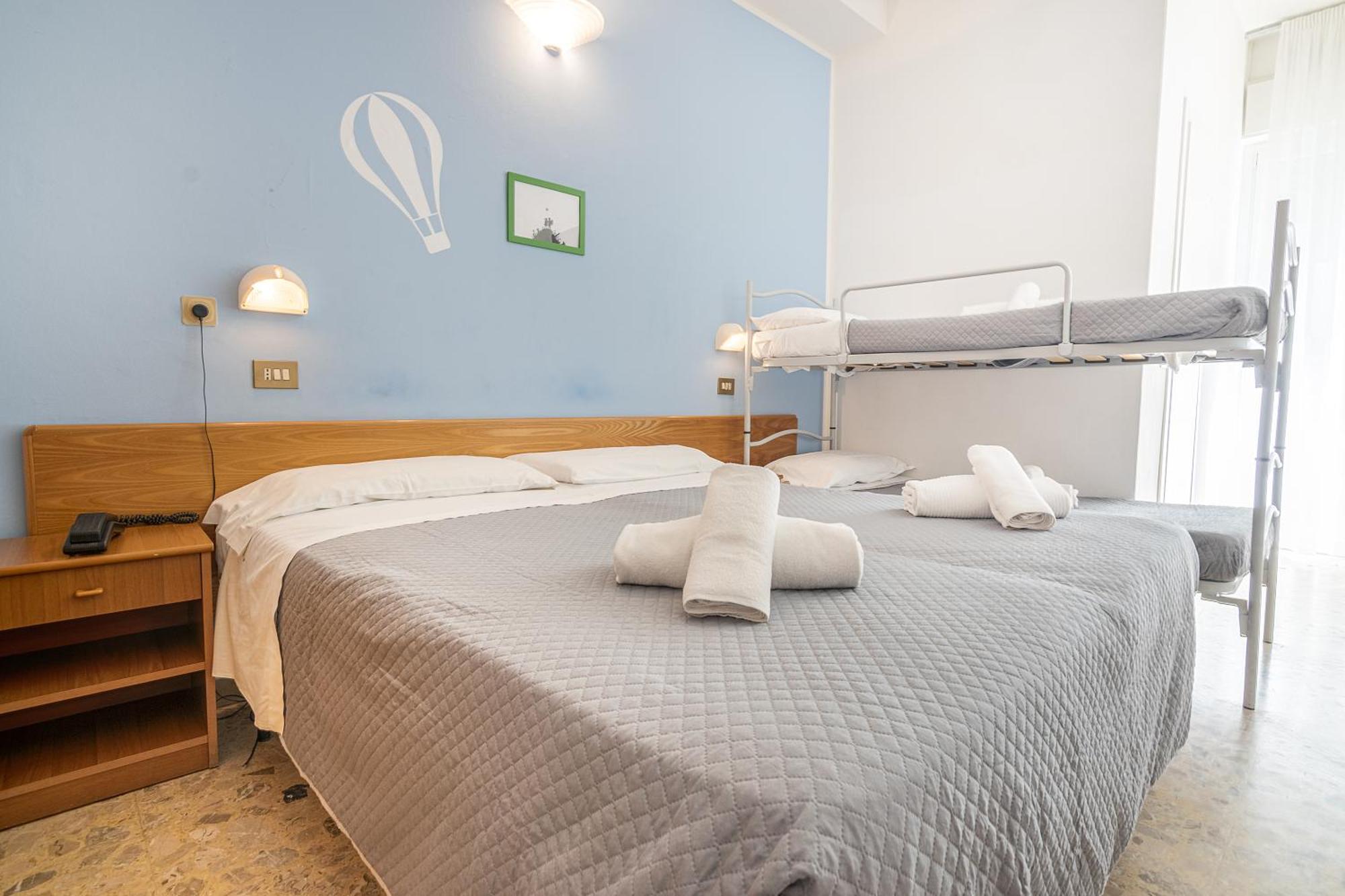 VIAGGY Hotel Santiago Rimini Esterno foto
